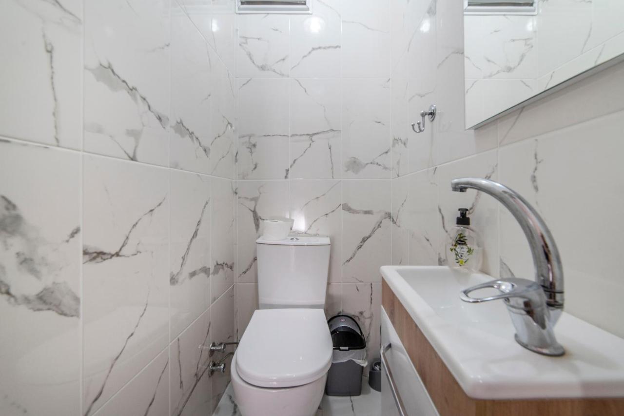 Centrally Located 2 Bedroom Apt With Netflix Бурса Екстер'єр фото